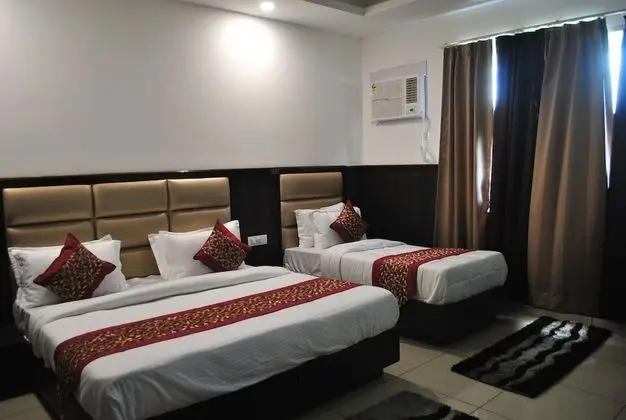 Deluxe Üç Kişilik Oda
