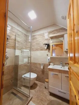 Traditional Dört Kişilik Oda, 2 Yatak Odası, Bahçe Manzaralı