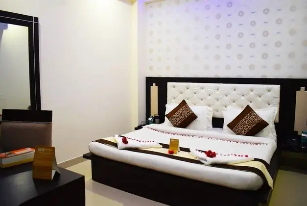 Executive Oda (Queen Bed )