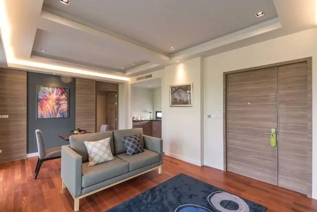Lagoon Villa