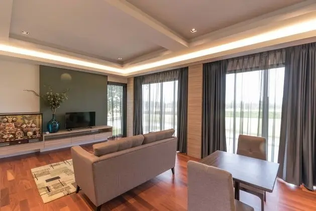 Luxury Lagoon Villa