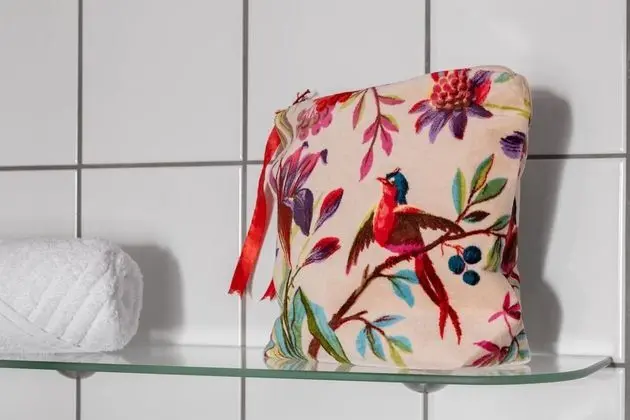 Deluxe Tek Büyük Yataklı Oda, Bahçe Manzaralı