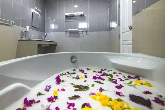 Honeymoon Tek Büyük veya İki Ayrı Yataklı Oda