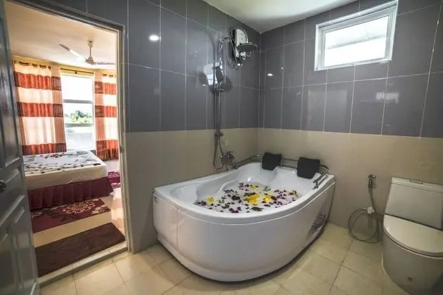 Honeymoon Tek Büyük veya İki Ayrı Yataklı Oda