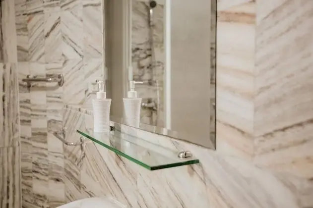 Tek Büyük Yataklı Oda (no lift)