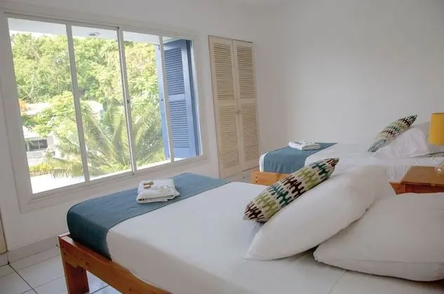 Basic Apart Daire, 2 Yatak Odası, Havuz Manzaralı