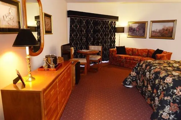 Deluxe Room, 1 Queen Bed - Ski Passes available at property