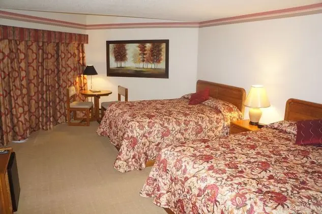 Deluxe Room, 2 Queen Beds - Ski Passes available at property