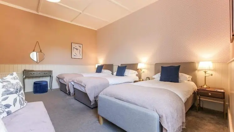 Deluxe Üç Kişilik Oda