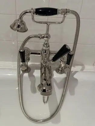 Deluxe Tek Büyük Yataklı Oda, Küvet
