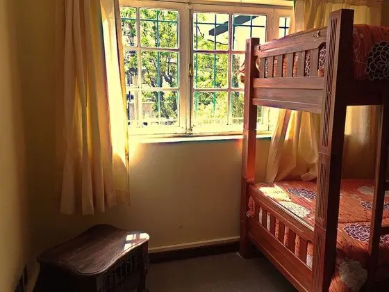 Ortak Ranzalı Oda, Sadece kadınlar için, Ortak Banyo (4 people)