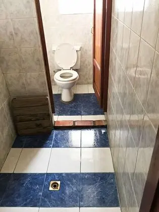 Tek Büyük Yataklı Oda, 1 Çift Kişilik Yatak, Ortak Banyo