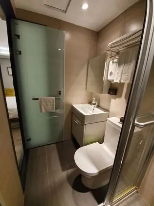 Standard Tek Büyük Yataklı Oda