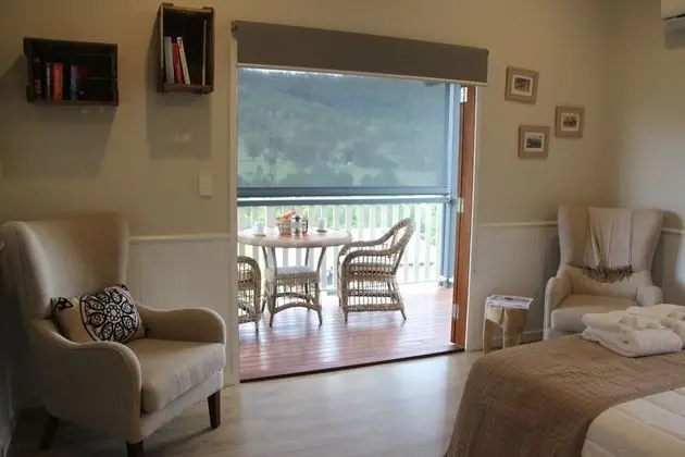 Kır Evi (Silky Oak)