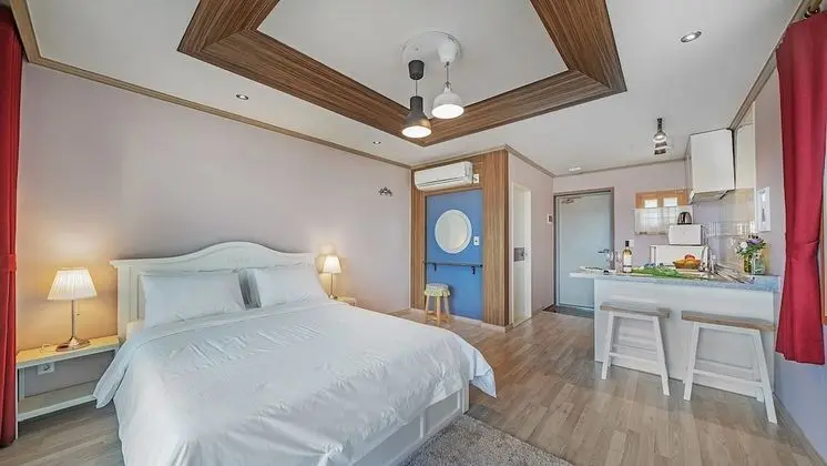 Standard Tek Büyük Yataklı Oda