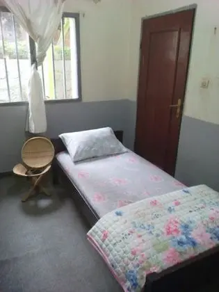Basic Tek Kişilik Oda, Ortak Banyo