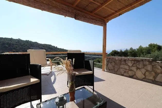 Kır Evi (Two Bedroom Holiday Home - Terrace an)