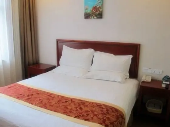 Standard Tek Büyük Yataklı Oda