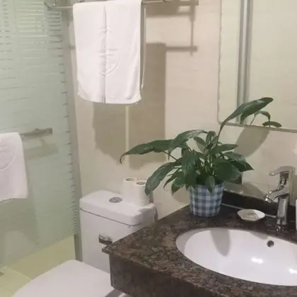 Tek Büyük Yataklı Oda, 1 Büyük (Queen) Boy Yatak, Sigara İçilmez