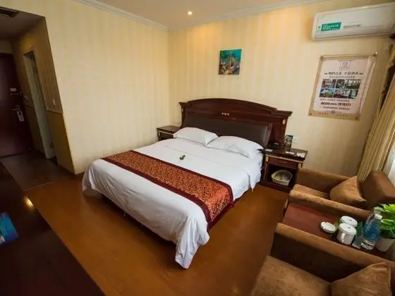 Standard Tek Büyük Yataklı Oda