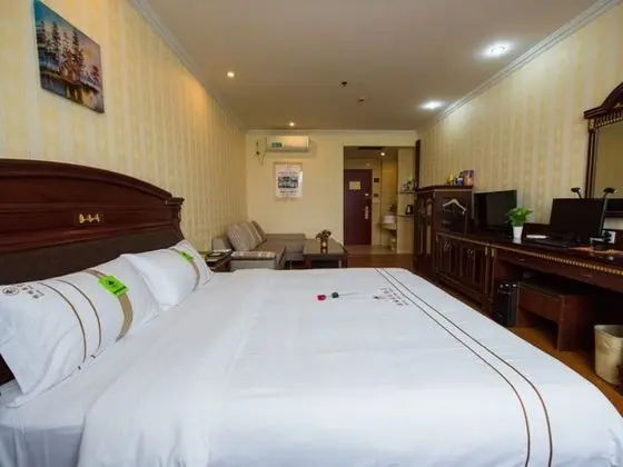 Standard Tek Büyük Yataklı Oda