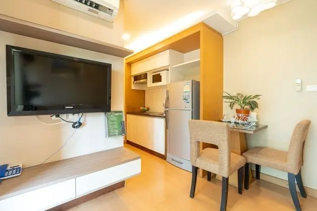 Green View Suite