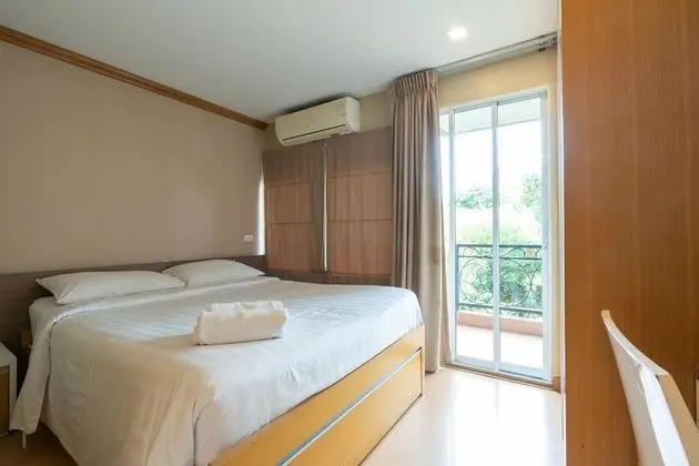 Green View Suite