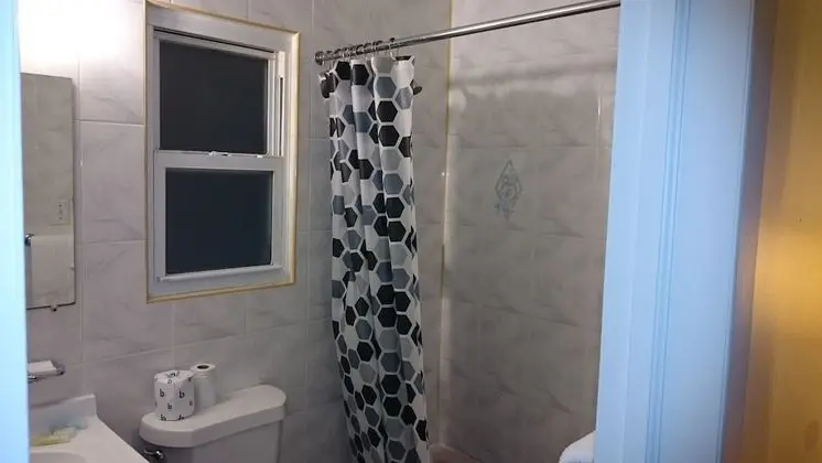 Oda, 2 Çift Kişilik Yatak, Sigara İçilmez, Buzdolabı ve Mikrodalga