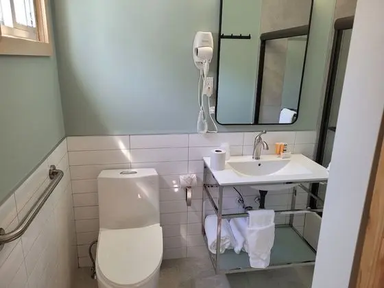 Oda, 2 Çift Kişilik Yatak, Sigara İçilmez, Buzdolabı ve Mikrodalga