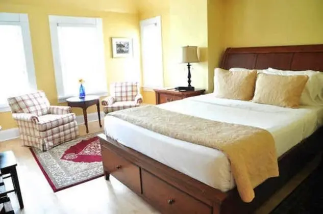 Tek Kişilik Oda, Özel Banyo (Queen Bed)