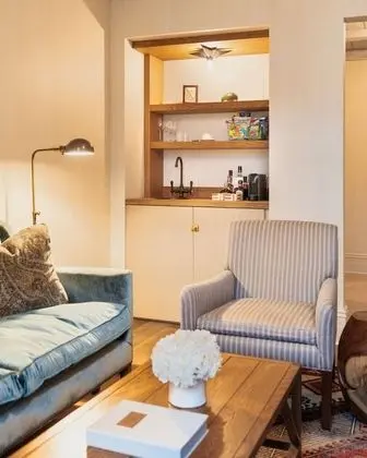 Courtyard Suite