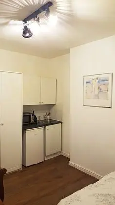 Traditional Tek Büyük Yataklı Oda