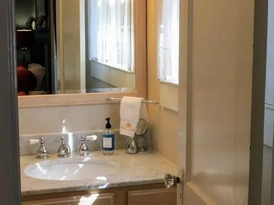 Stüdyo, Özel Banyo (Greenwood Suite)