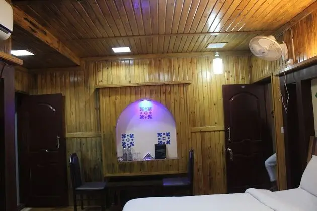 Classic Tek Büyük Yataklı Oda