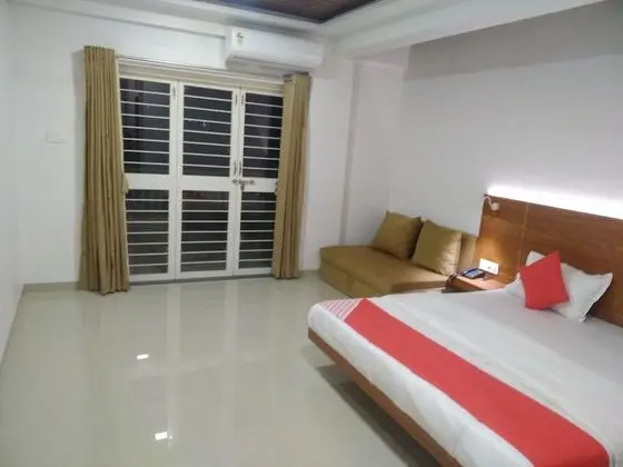 Luxury Oda, 1 En Büyük (King) Boy Yatak ve Çekyat, Tepe Manzaralı