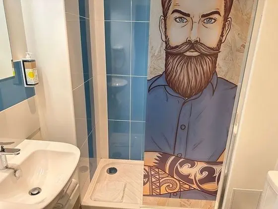 Tek Büyük Yataklı Oda (Pop)