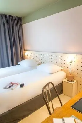 Oda, 2 Tek Kişilik Yatak