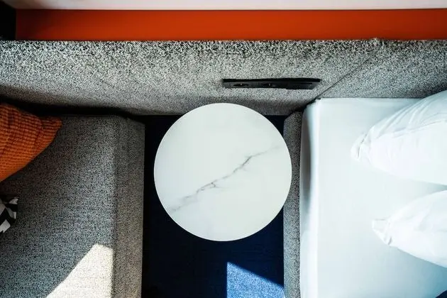 Business Tek Büyük Yataklı Oda