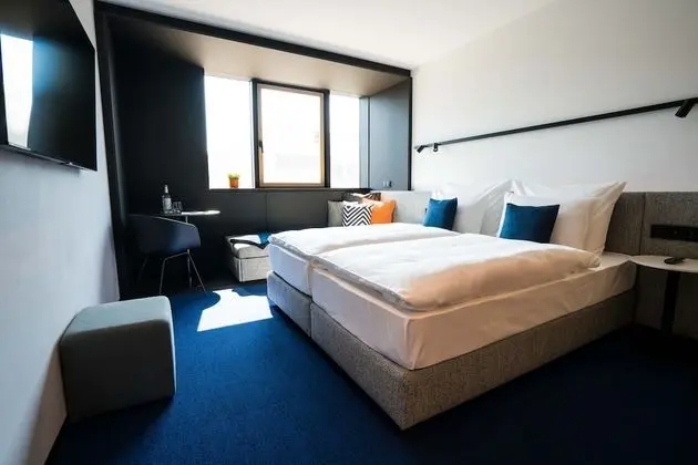 Comfort Tek Büyük Yataklı Oda
