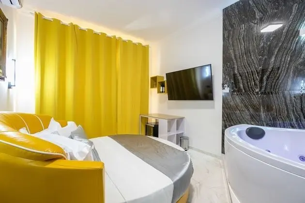 Honeymoon Süit, Jakuzi