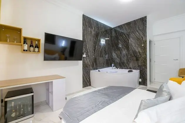 Honeymoon Süit, Jakuzi