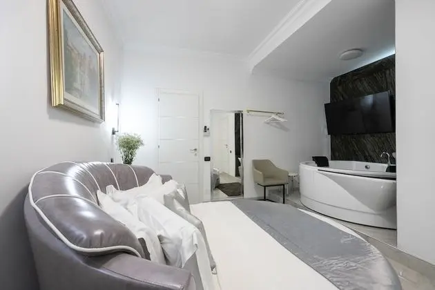 Honeymoon Süit, Jakuzi