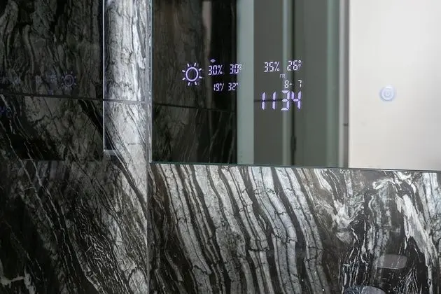 Honeymoon Süit, Jakuzi