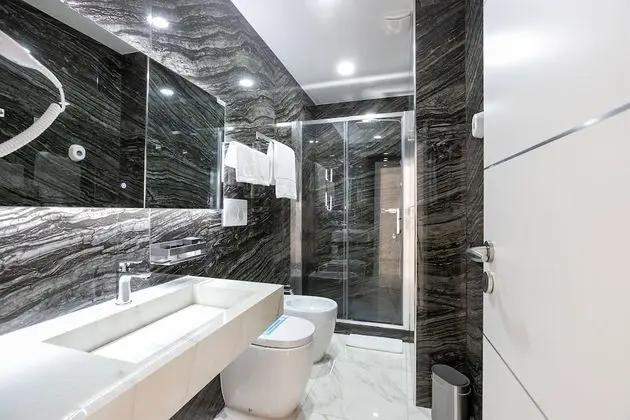 Honeymoon Süit, Jakuzi