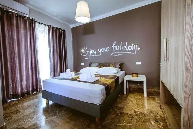 Design Tek Büyük Yataklı Oda, Bahçe Manzaralı