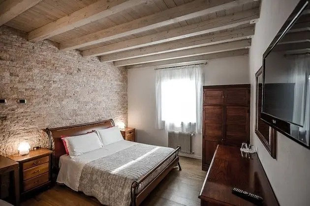 Tek Büyük veya İki Ayrı Yataklı Oda