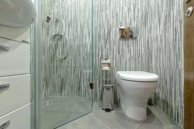 Superior Tek Büyük veya İki Ayrı Yataklı Oda (Basement floor)