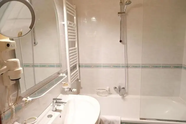 Tek Büyük Yataklı Oda, Balkon