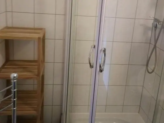 Tek Büyük Yataklı Oda, Banyolu/Duşlu