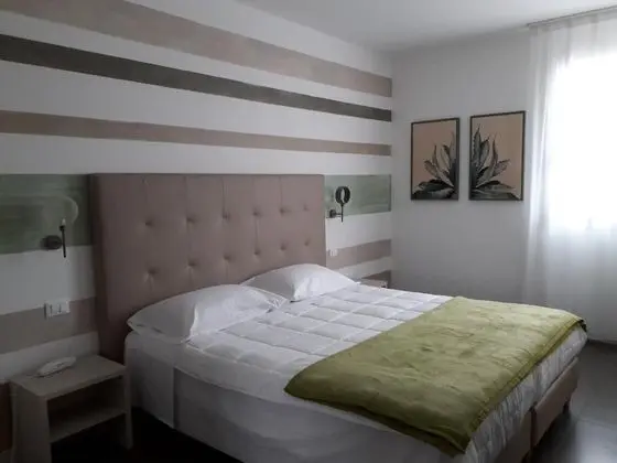 Deluxe Tek Büyük veya İki Ayrı Yataklı Oda